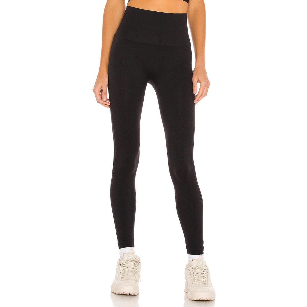 Spanx Look At Me Now Black Seamless Leggings Sz M